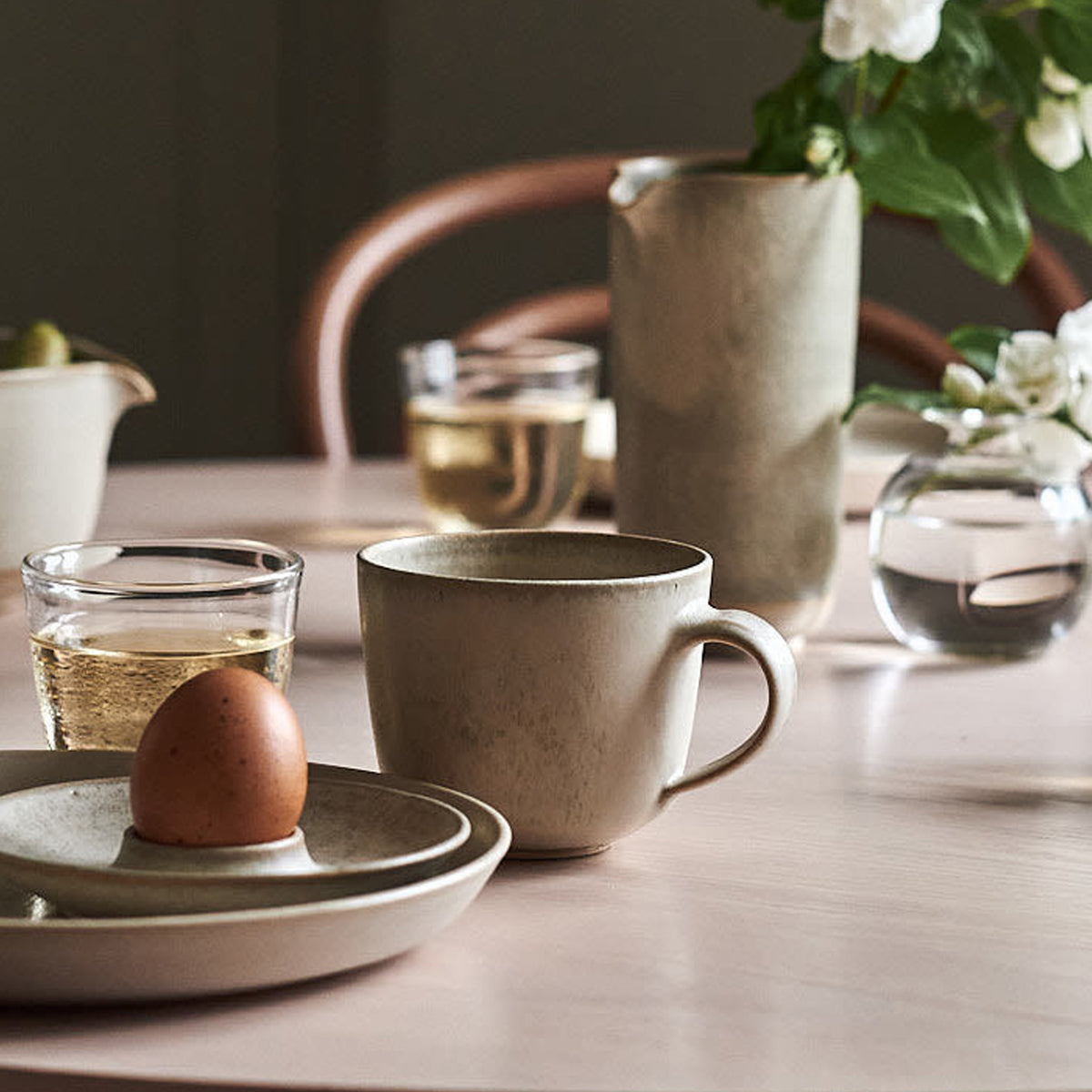 The Lume Collection porcelain gran lungo cups sheds a modern glow